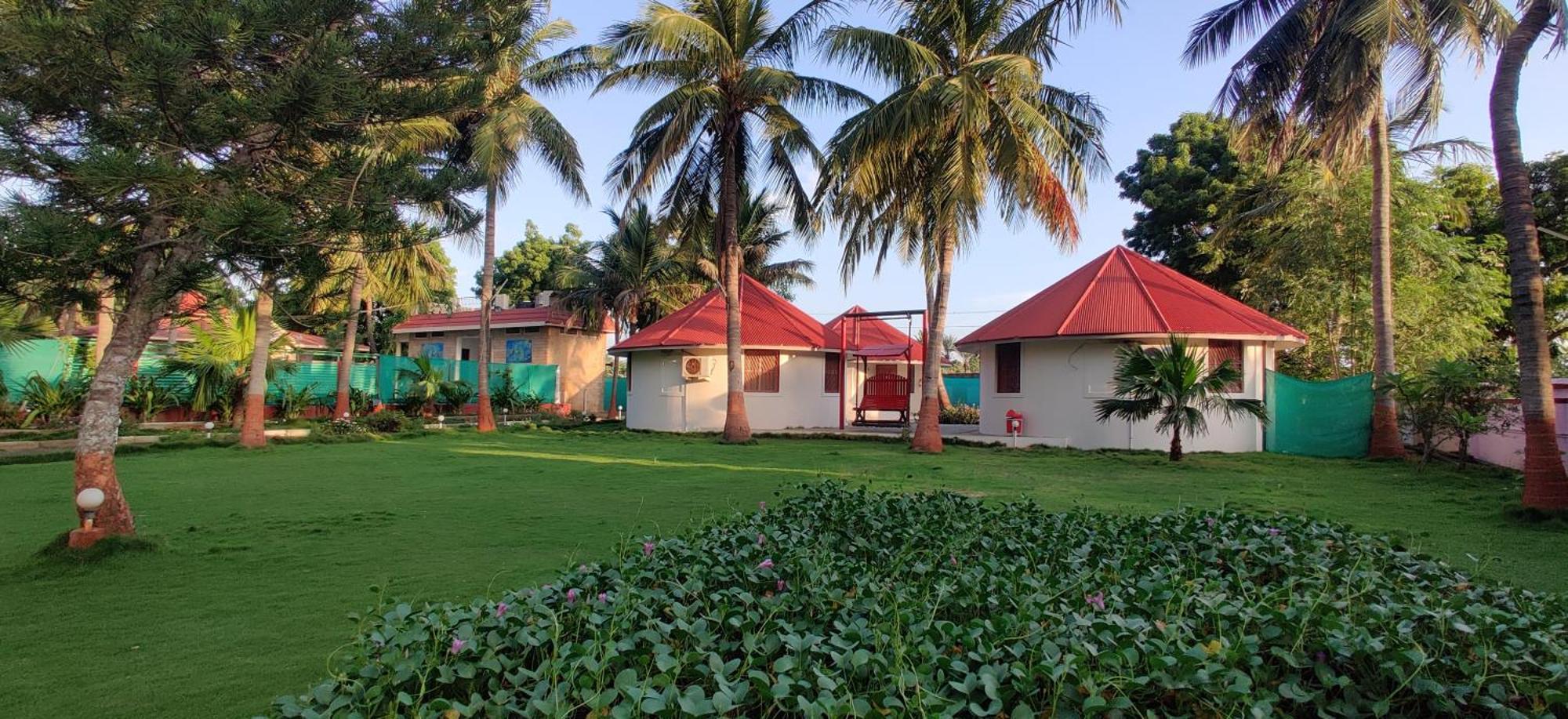 Stay Guru Resort Farm Villa Bhuj Esterno foto